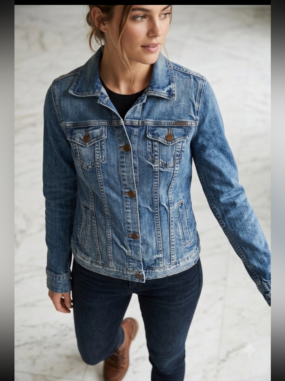 Ezra Fitch Vintage Women's Classic Blue Denim Jean Jacket Timeless Button-Front